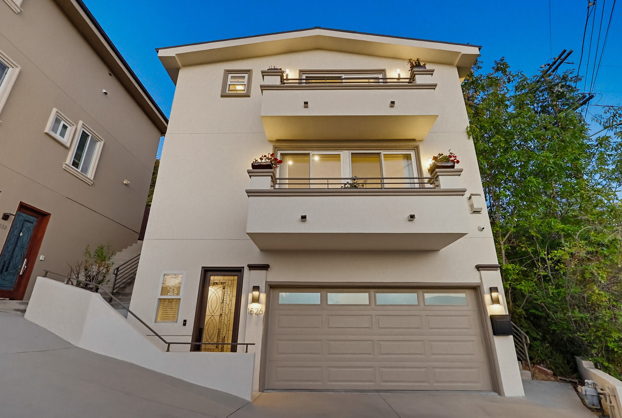 Virtual tour photo 7 of 136 for 1526 Parmer Ave