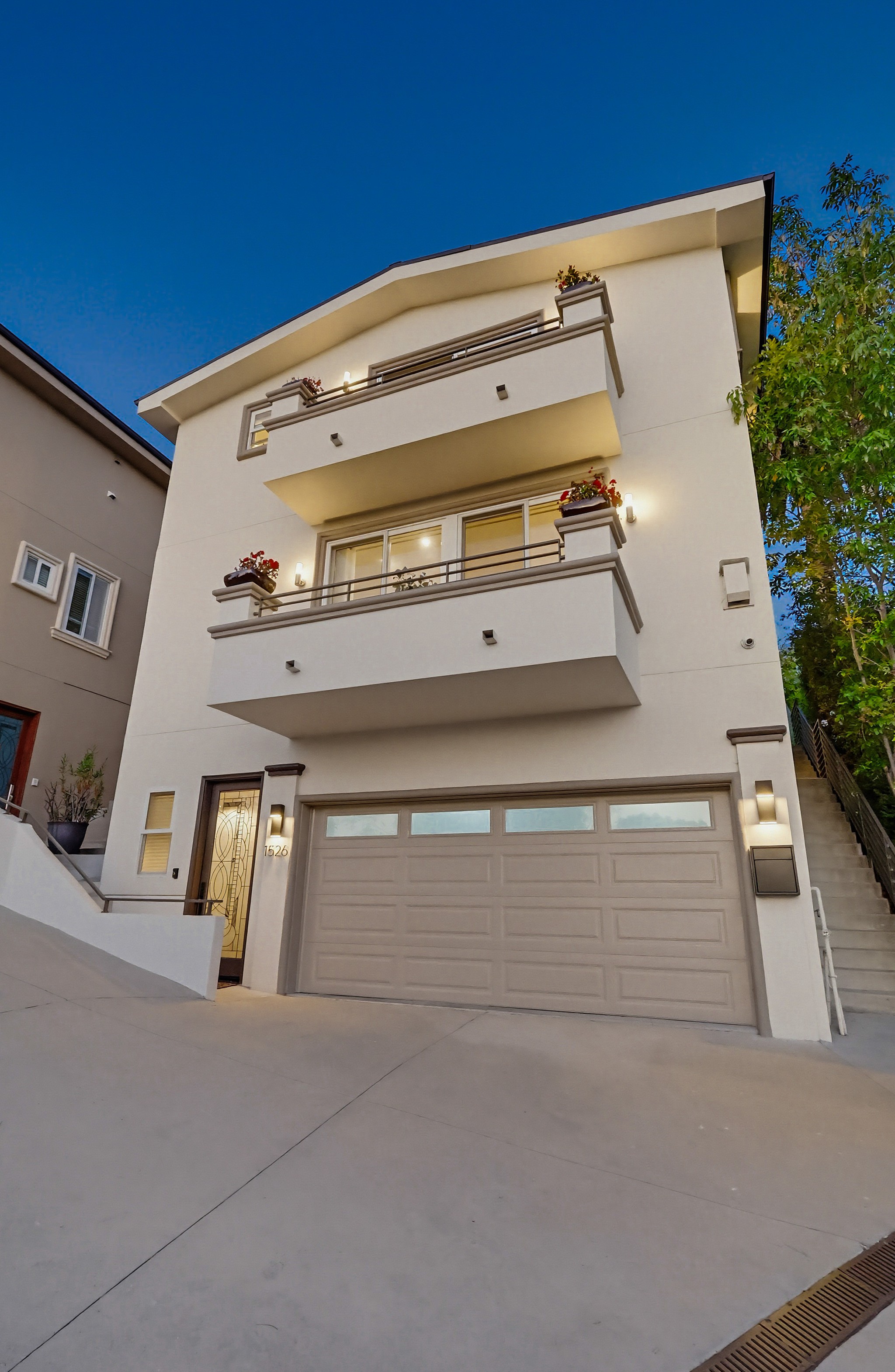 Virtual tour photo 10 of 136 for 1526 Parmer Ave