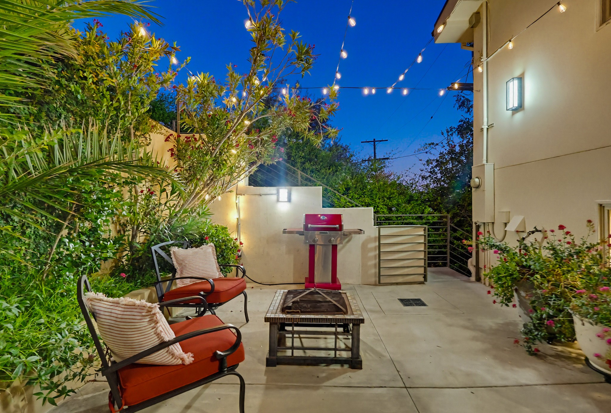 Virtual tour photo 25 of 136 for 1526 Parmer Ave