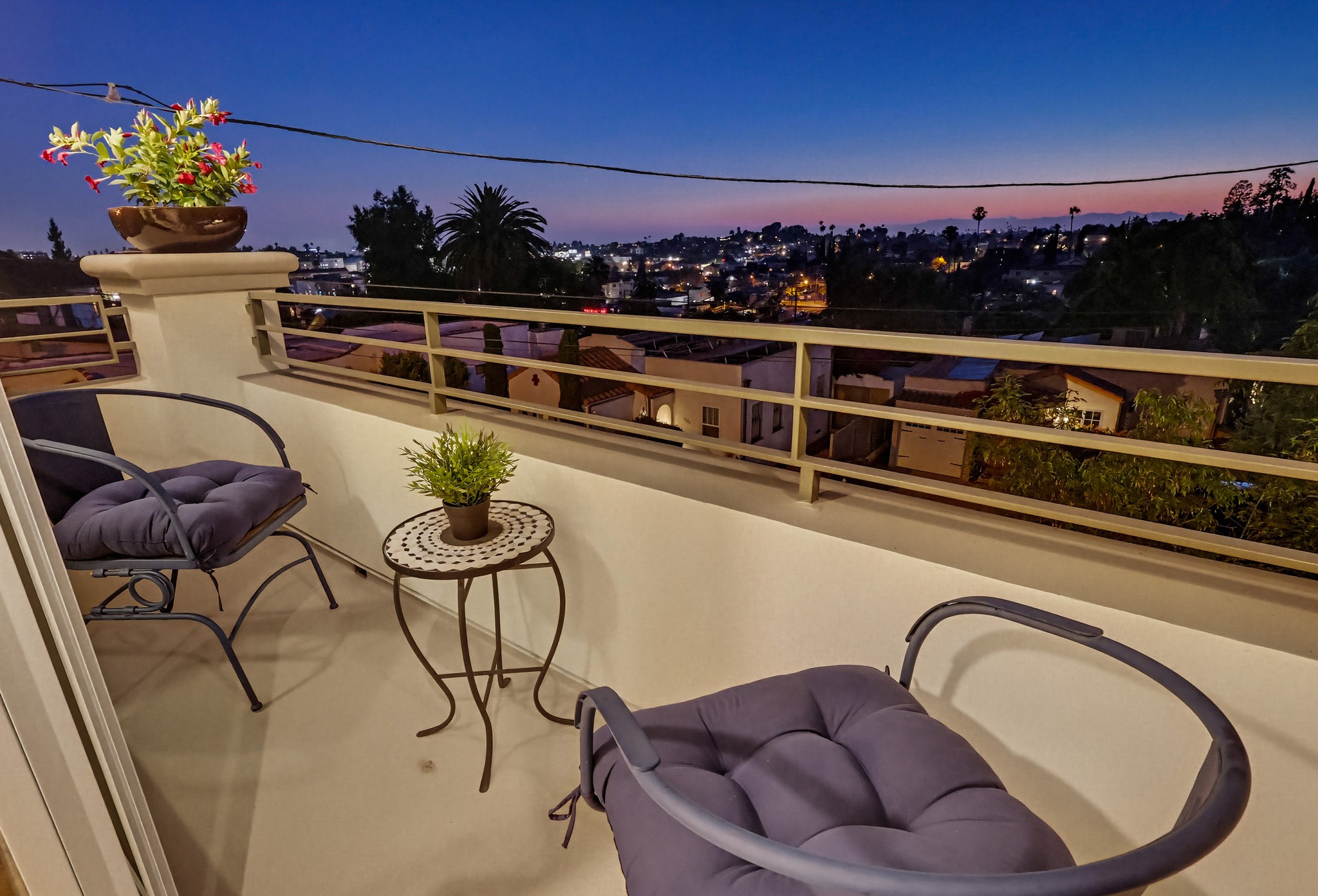 Virtual tour photo 33 of 136 for 1526 Parmer Ave