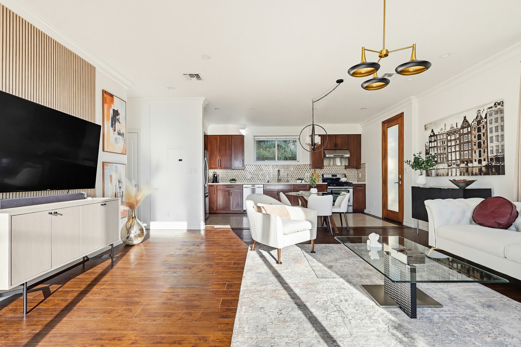 Virtual tour photo 55 of 136 for 1526 Parmer Ave