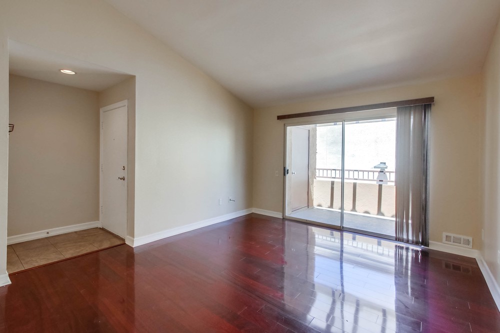 Virtual tour photo 7 of 29 for 15263 Maturin Dr