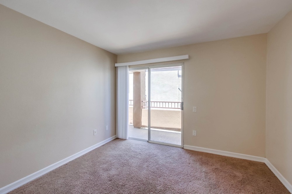 Virtual tour photo 16 of 29 for 15263 Maturin Dr
