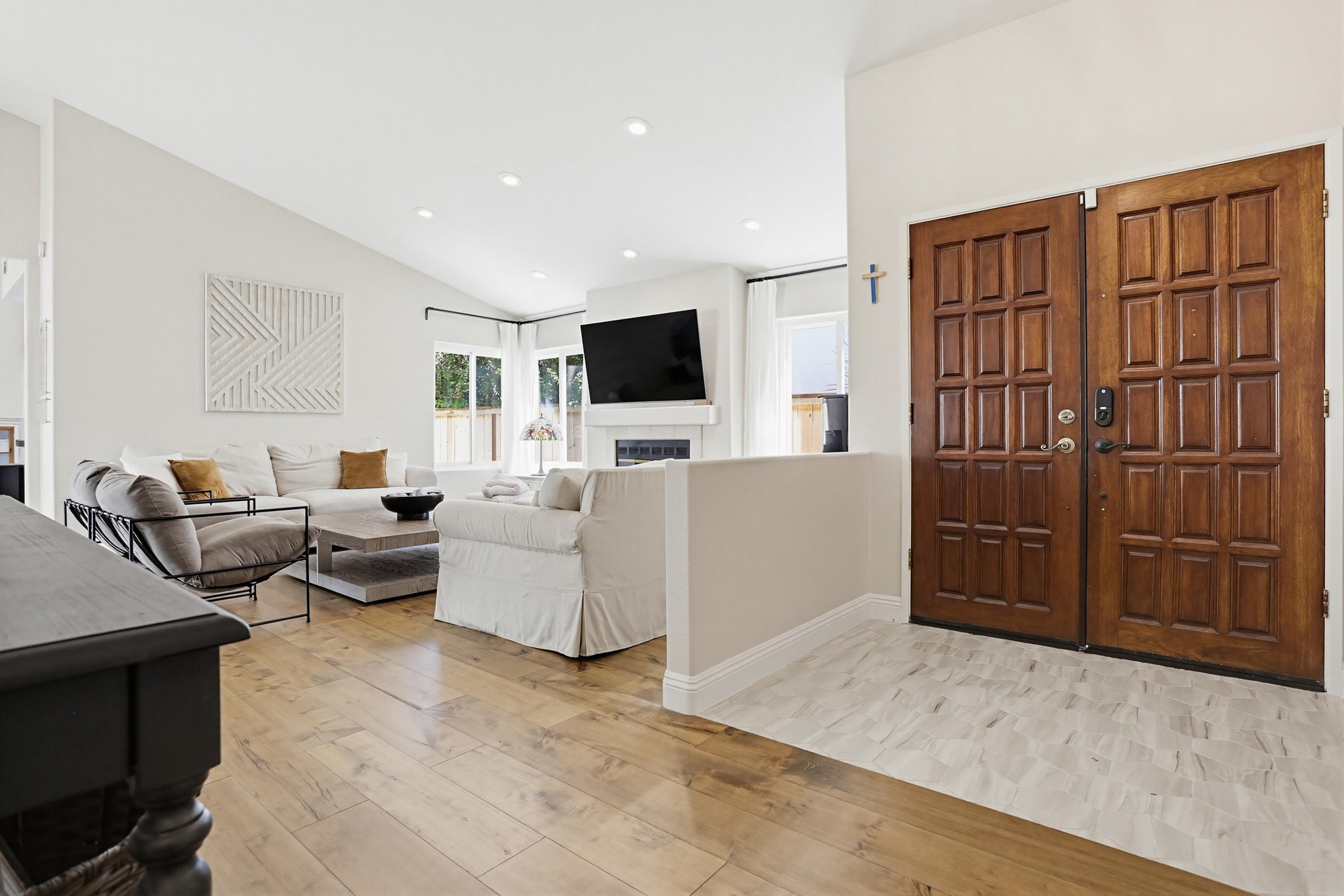 Virtual tour photo 7 of 36 for 15264 Avenida Rorras