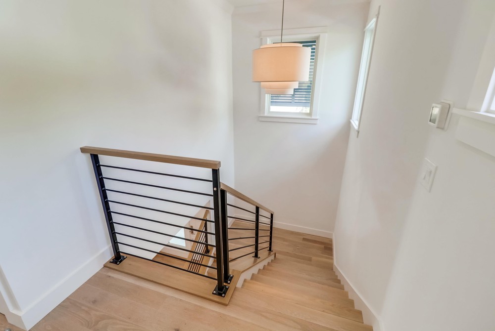Virtual tour photo 31 of 80 for 1527 Monmouth Dr