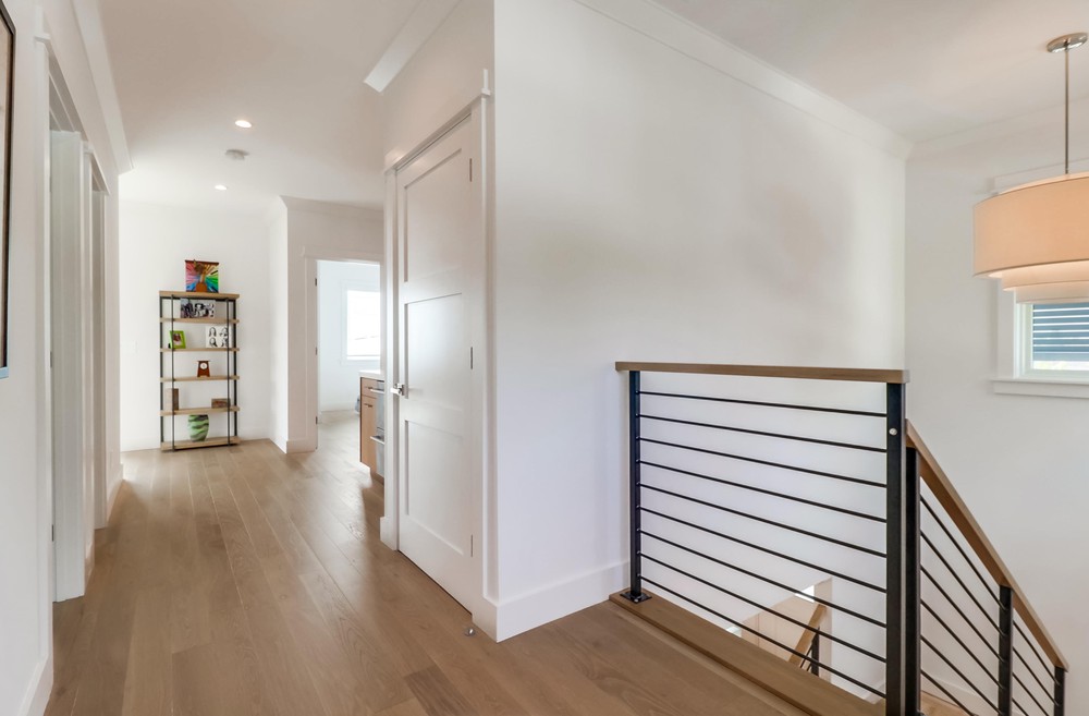 Virtual tour photo 32 of 80 for 1527 Monmouth Dr