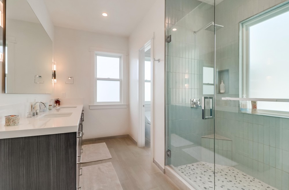Virtual tour photo 42 of 80 for 1527 Monmouth Dr