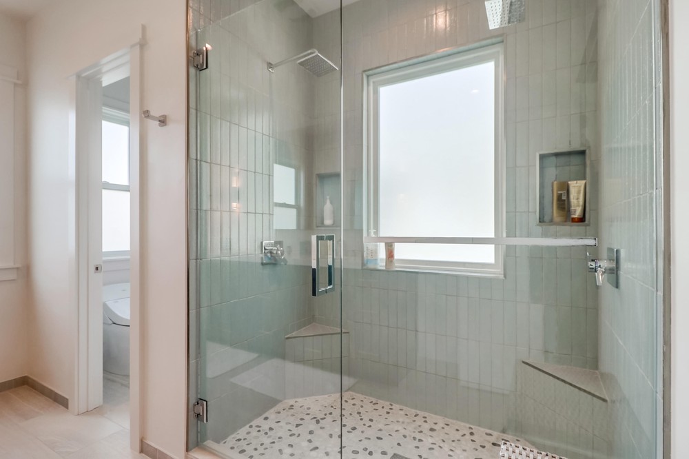 Virtual tour photo 44 of 80 for 1527 Monmouth Dr