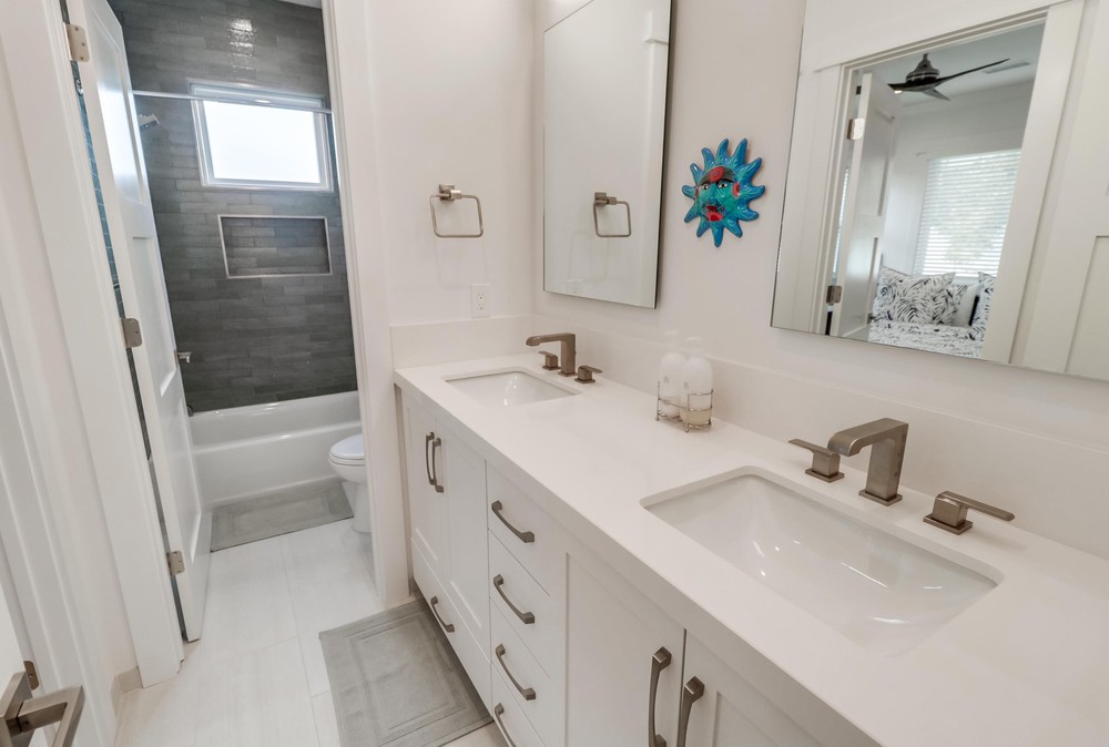 Virtual tour photo 63 of 80 for 1527 Monmouth Dr