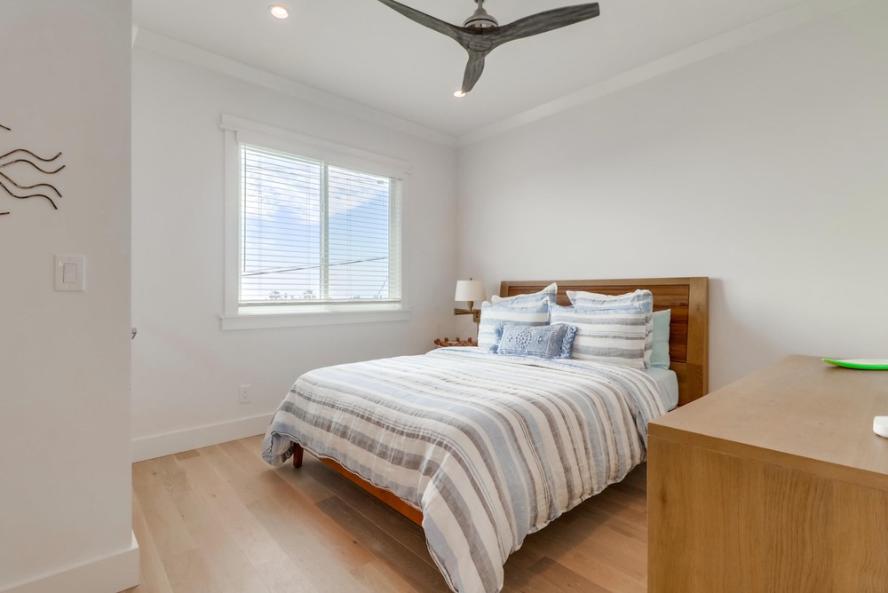 Virtual tour photo 64 of 80 for 1527 Monmouth Dr