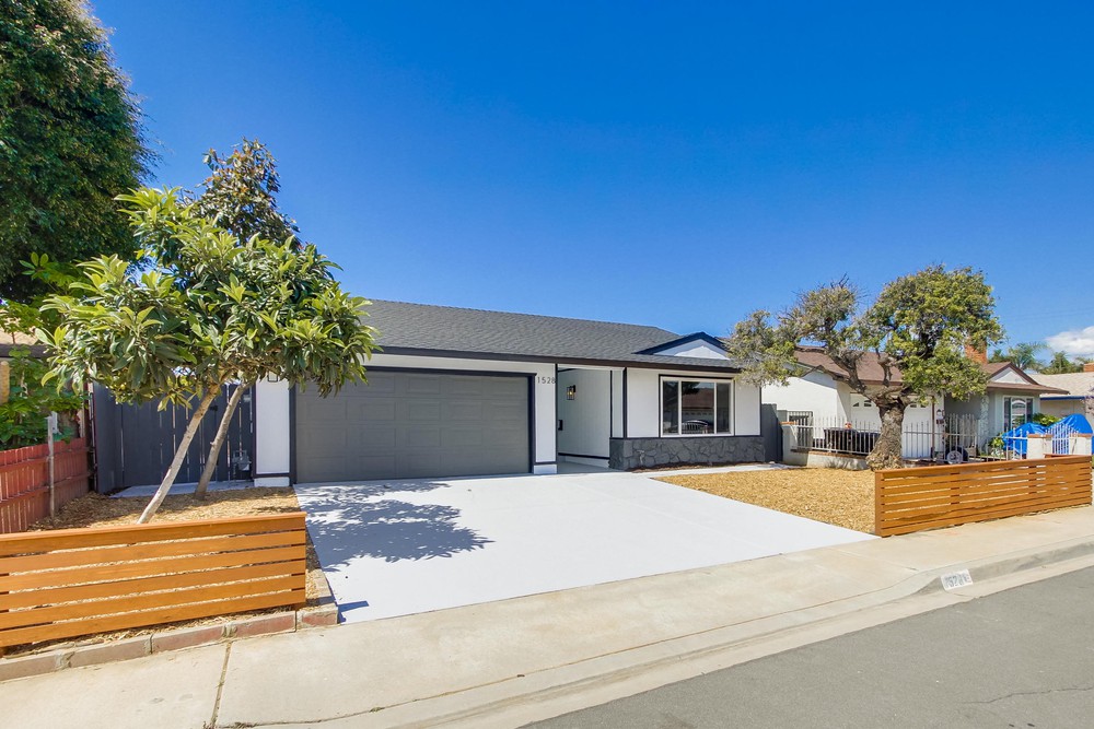 Virtual tour photo 3 of 54 for 1528 Reklow Dr