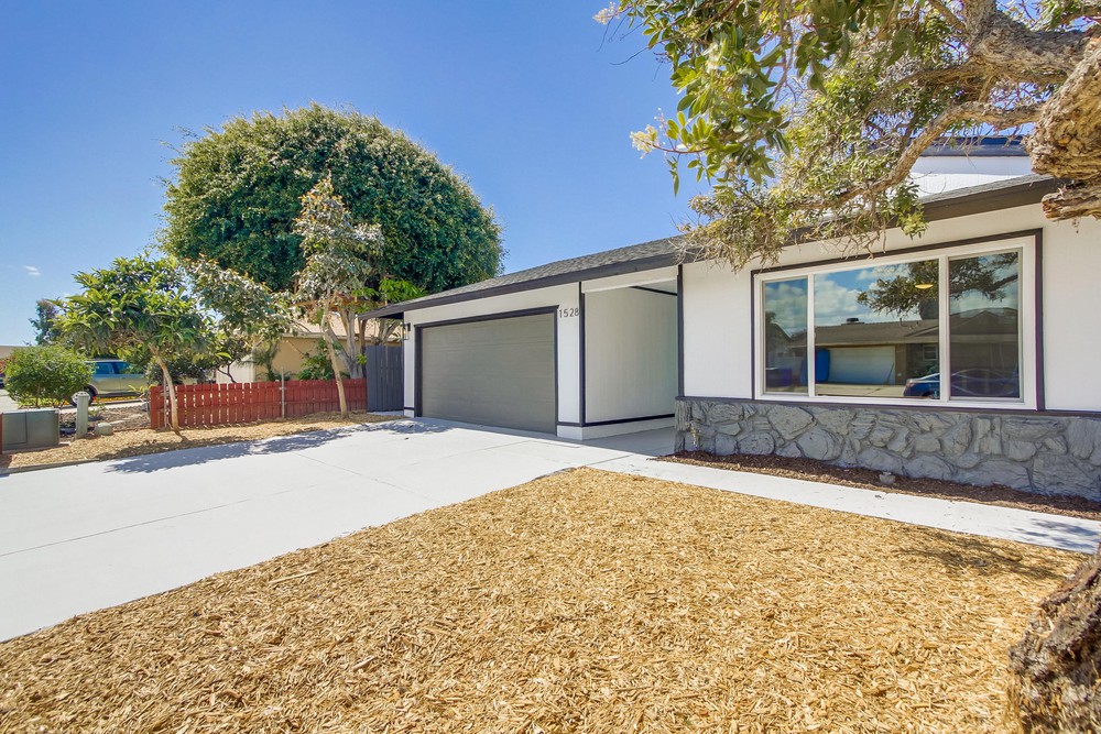 Virtual tour photo 7 of 54 for 1528 Reklow Dr