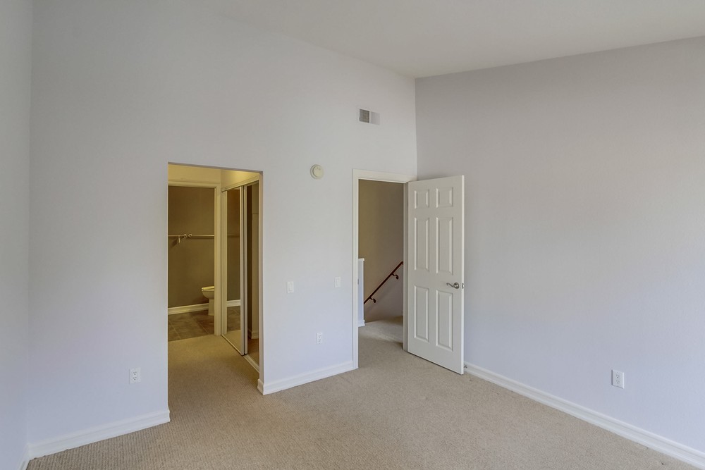 Virtual tour photo 28 of 34 for 15287 Maturin Dr #85
