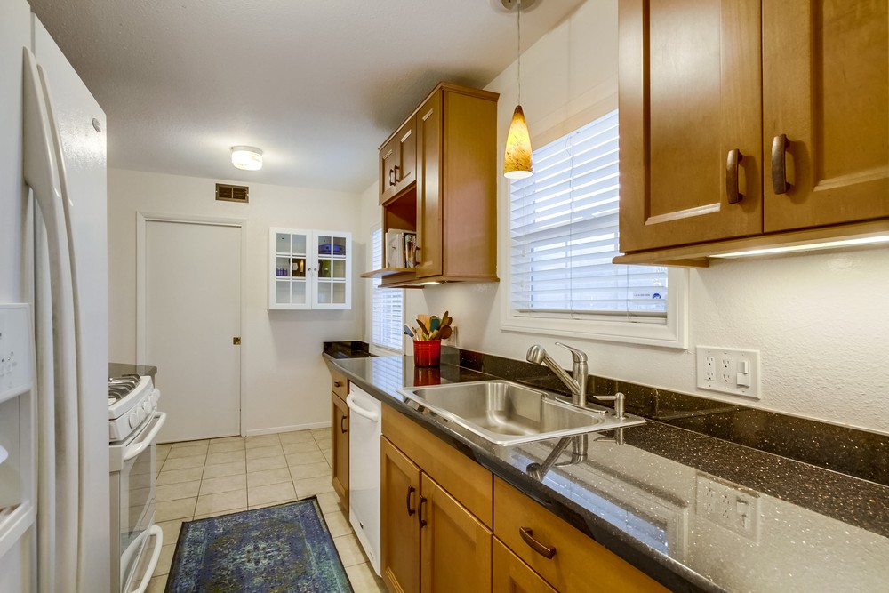 Virtual tour photo 15 of 38 for 1531 Goldfield St