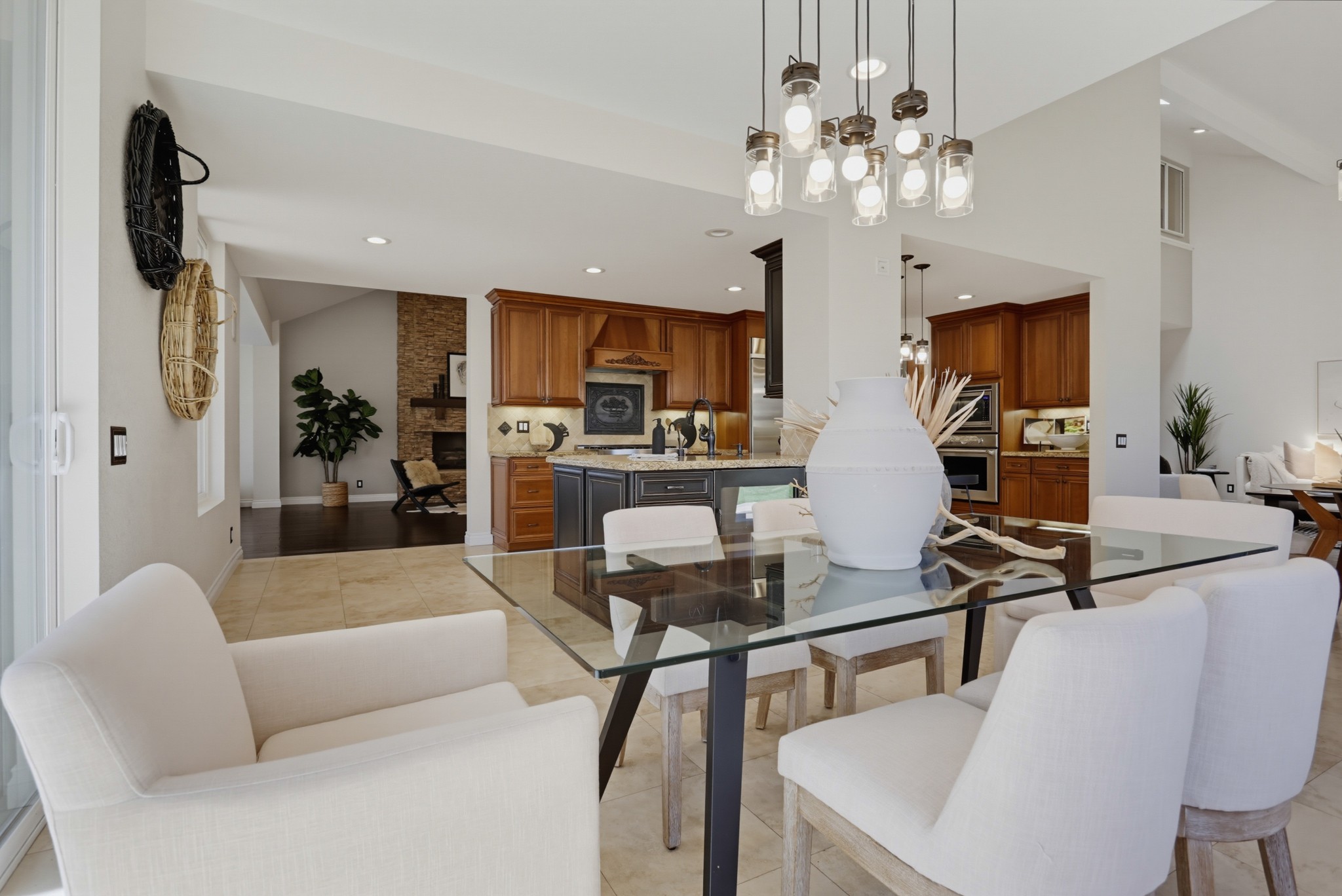 Virtual tour photo 12 of 52 for 15311 Crestview Ct