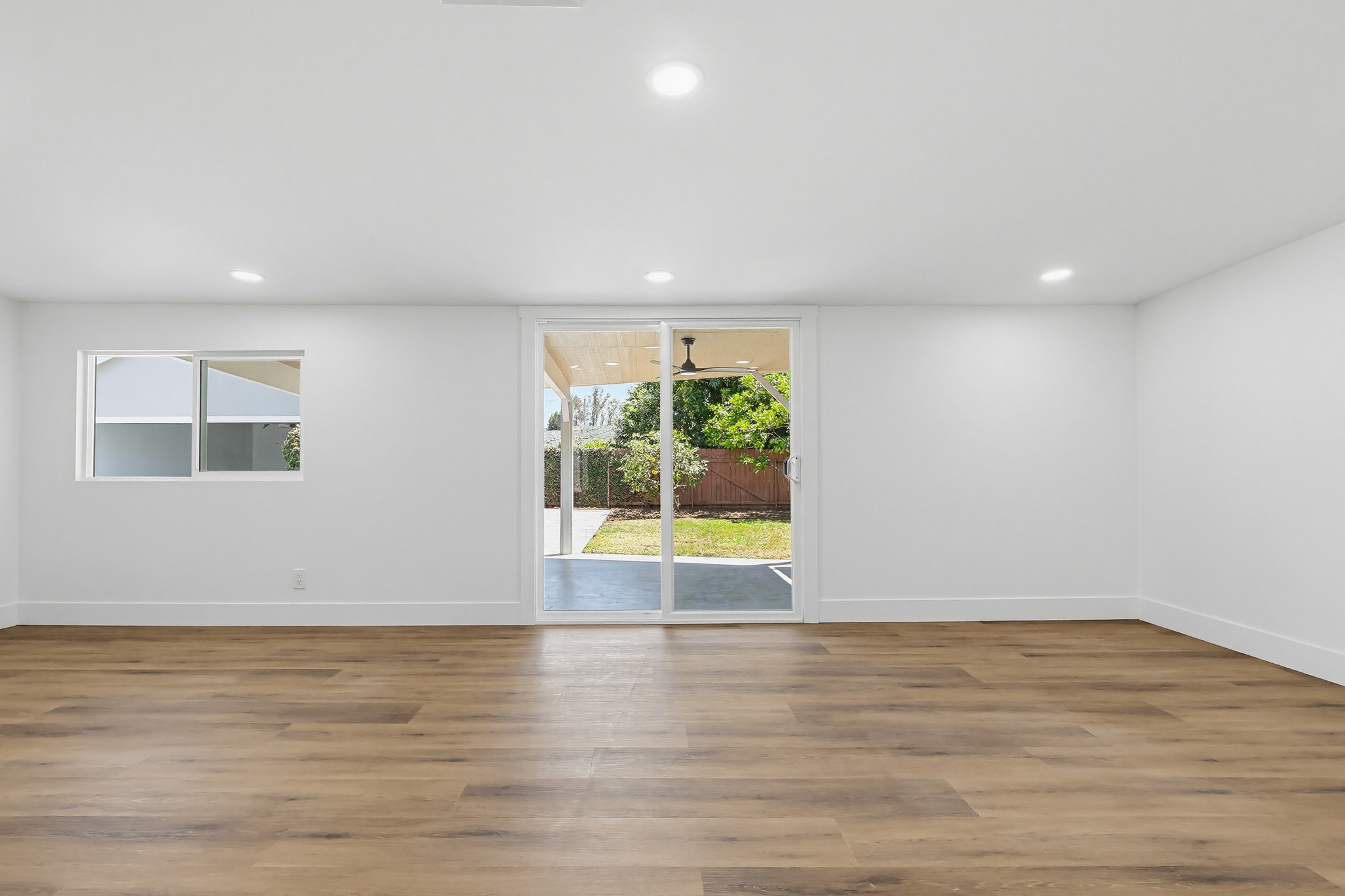 Virtual tour photo 17 of 130 for 1532 E Old Badillo St