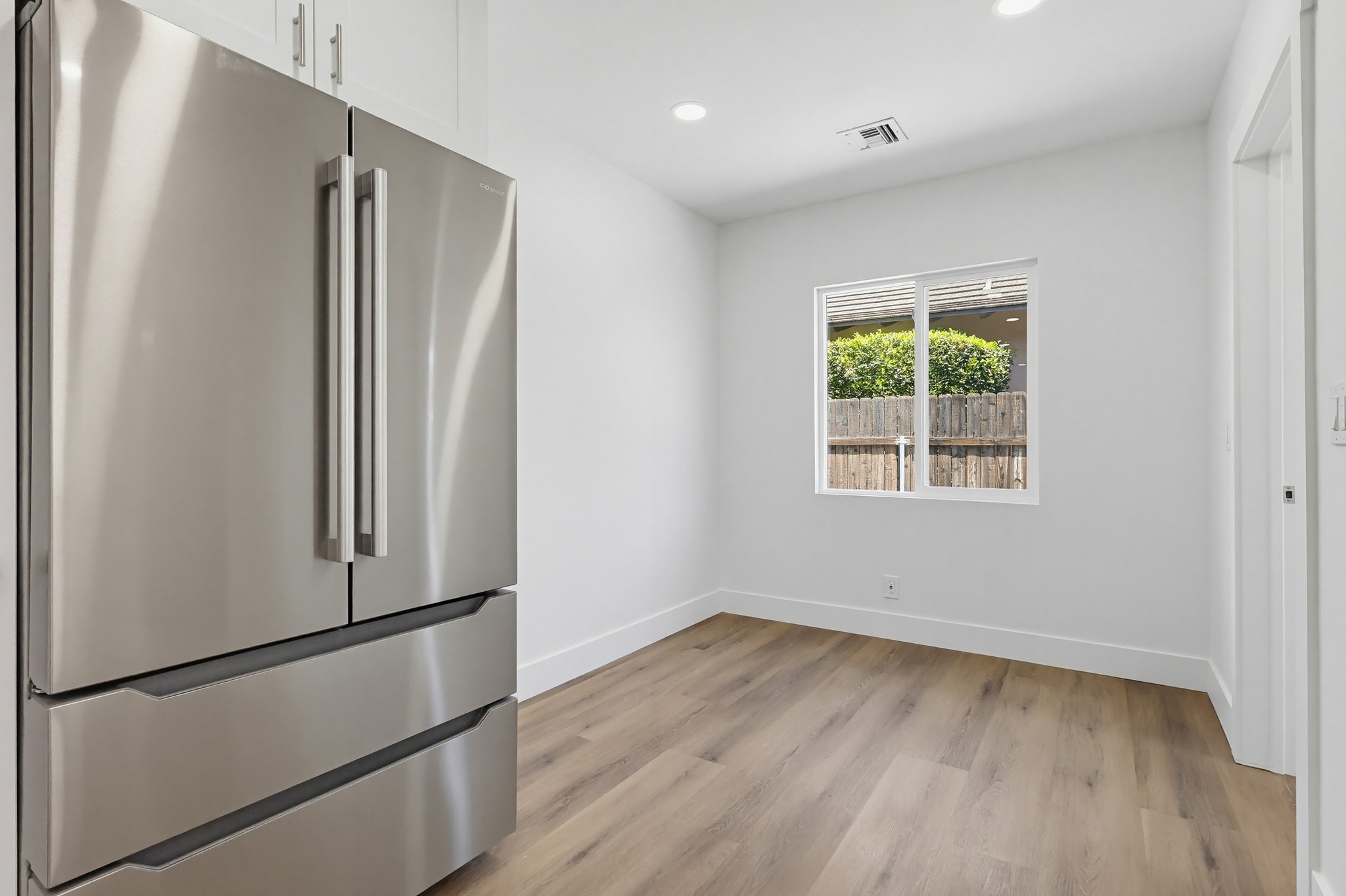 Virtual tour photo 42 of 130 for 1532 E Old Badillo St