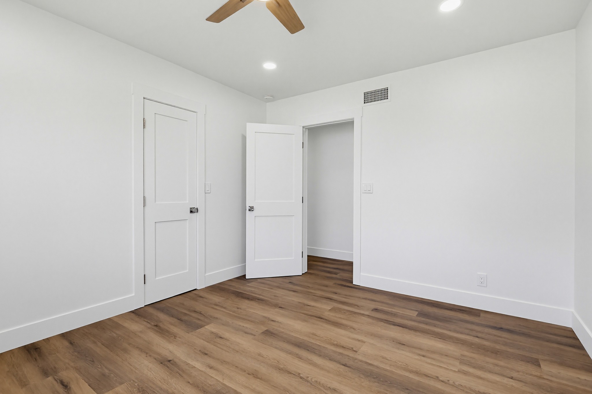 Virtual tour photo 64 of 130 for 1532 E Old Badillo St