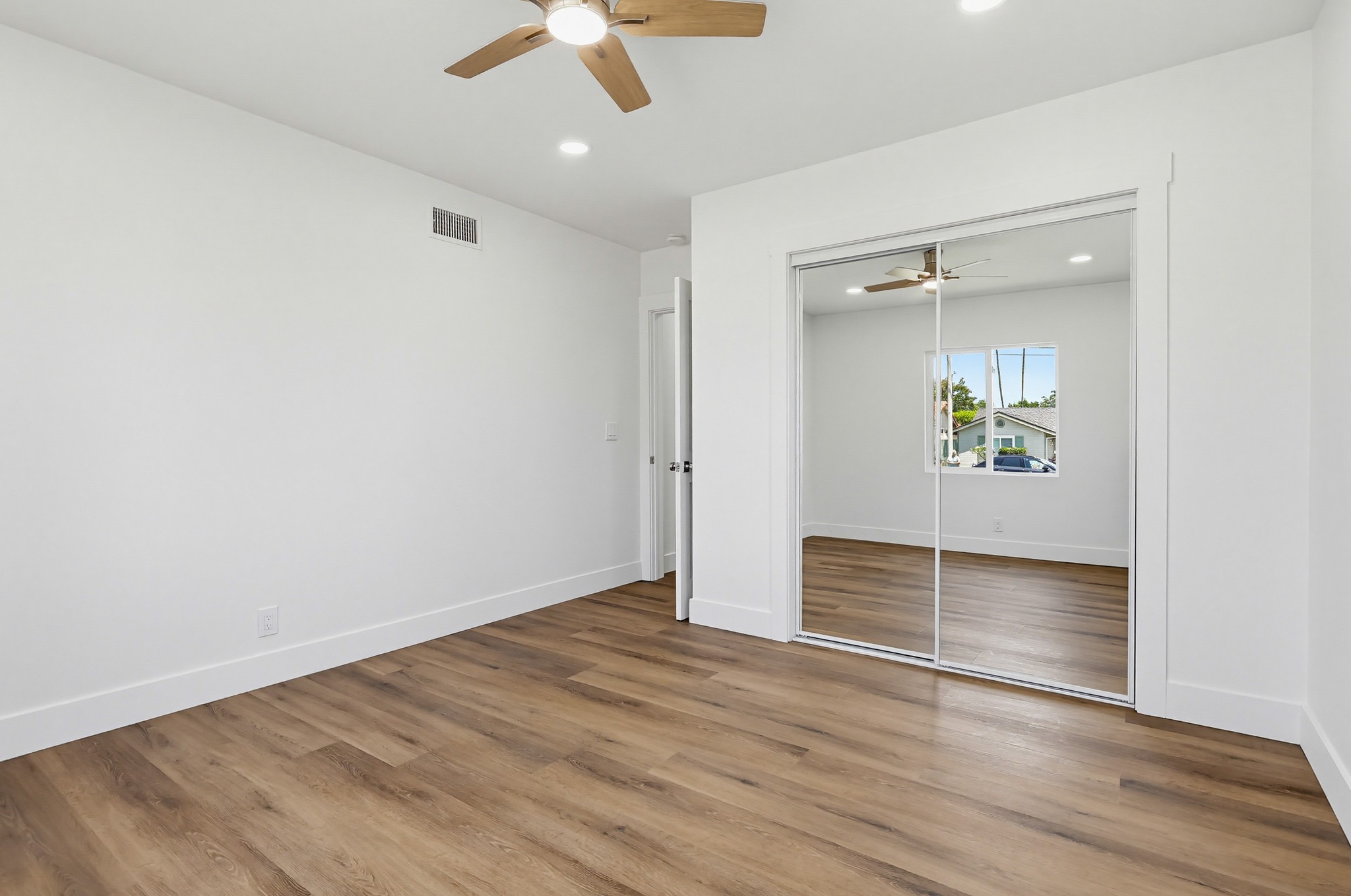 Virtual tour photo 69 of 130 for 1532 E Old Badillo St