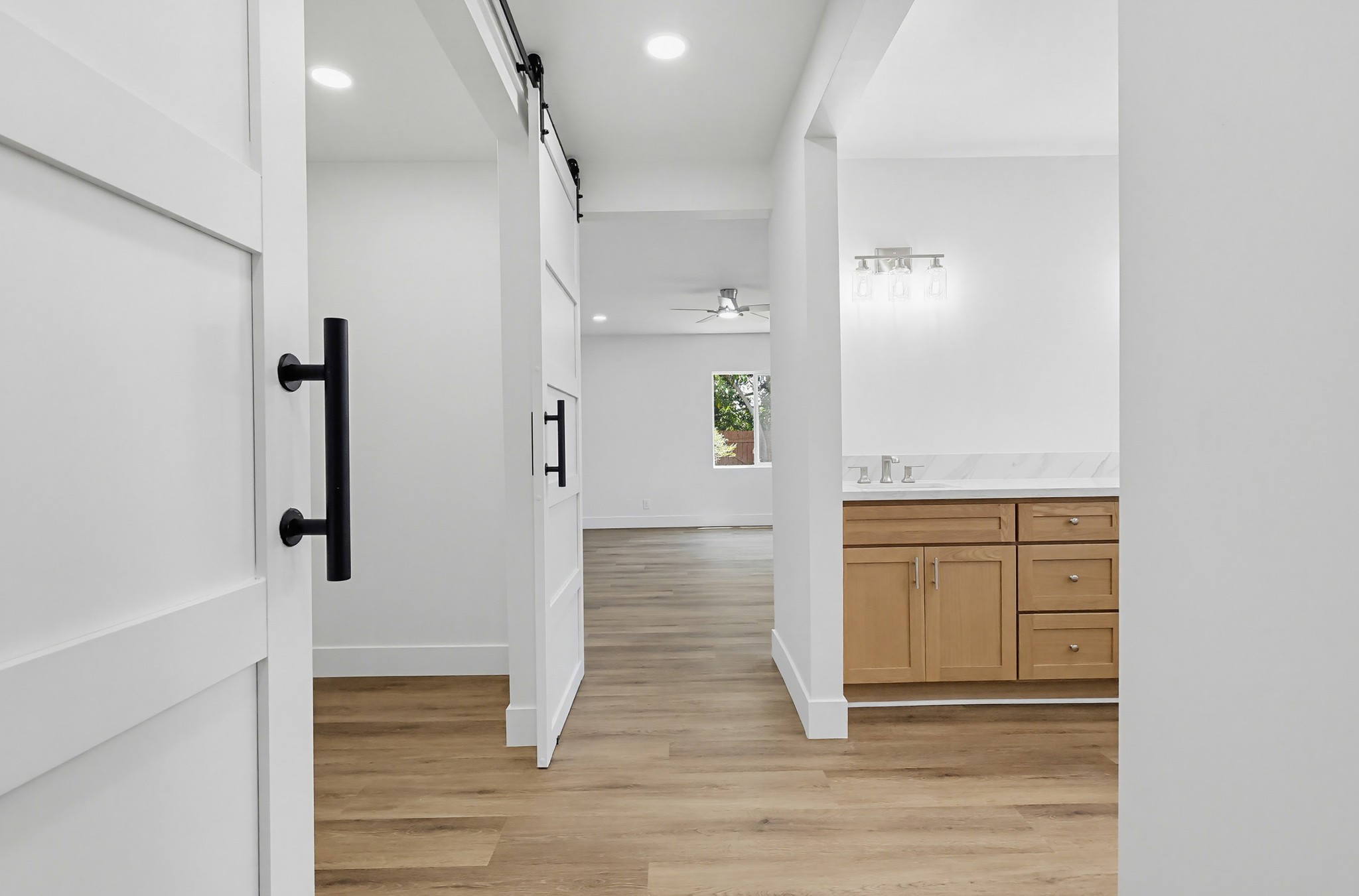 Virtual tour photo 83 of 130 for 1532 E Old Badillo St