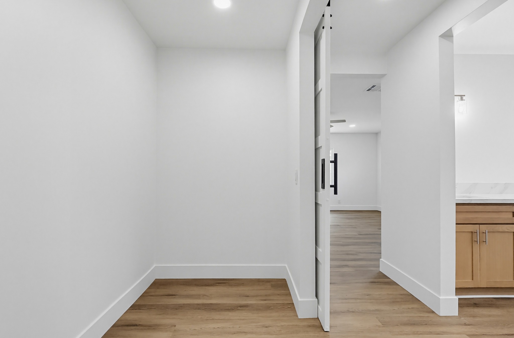 Virtual tour photo 87 of 130 for 1532 E Old Badillo St
