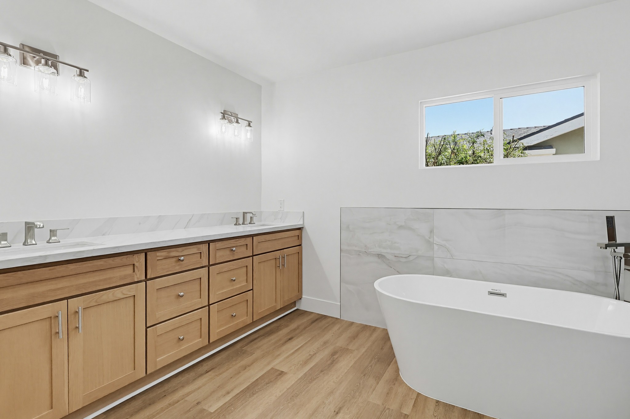 Virtual tour photo 91 of 130 for 1532 E Old Badillo St