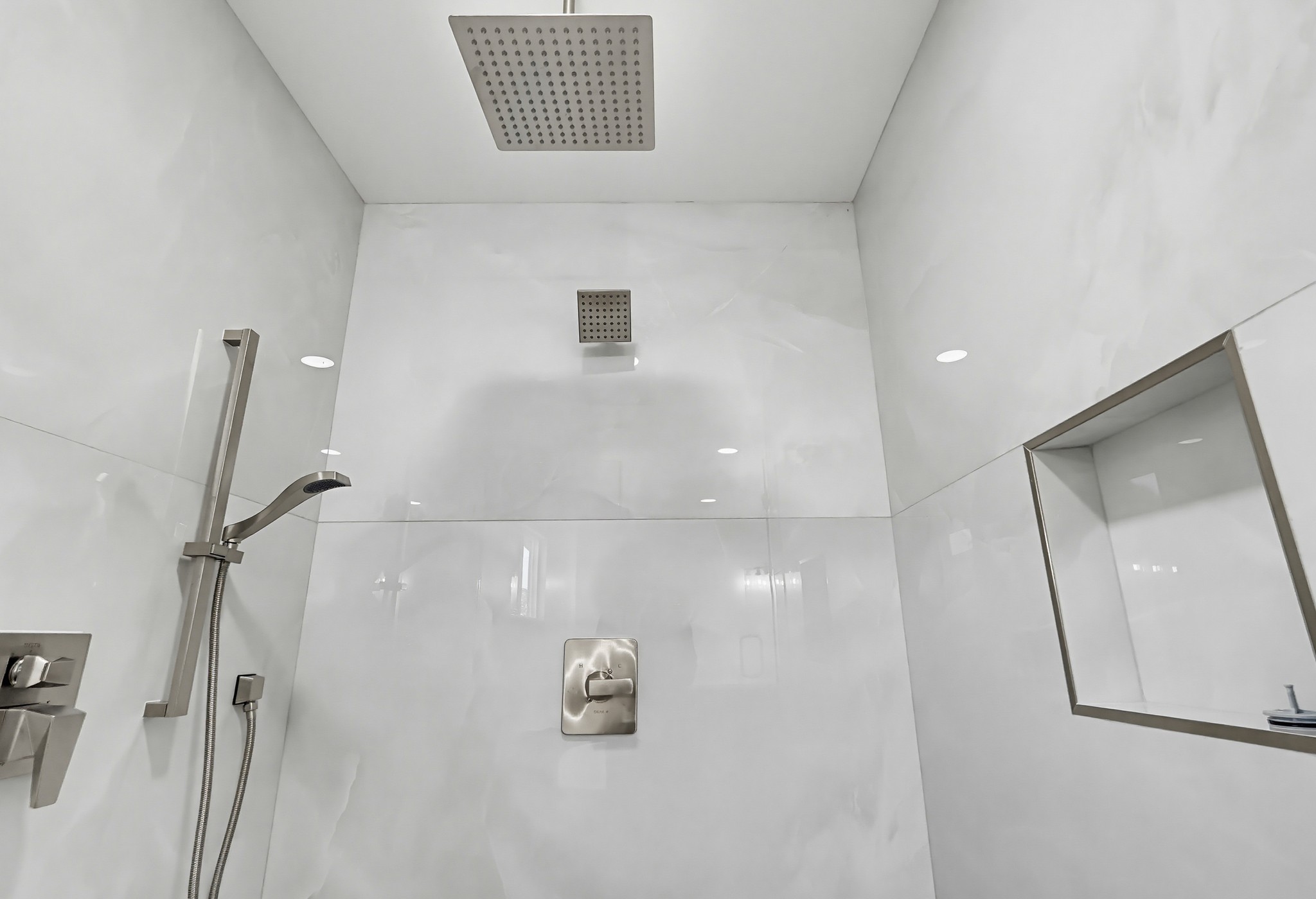 Virtual tour photo 97 of 130 for 1532 E Old Badillo St