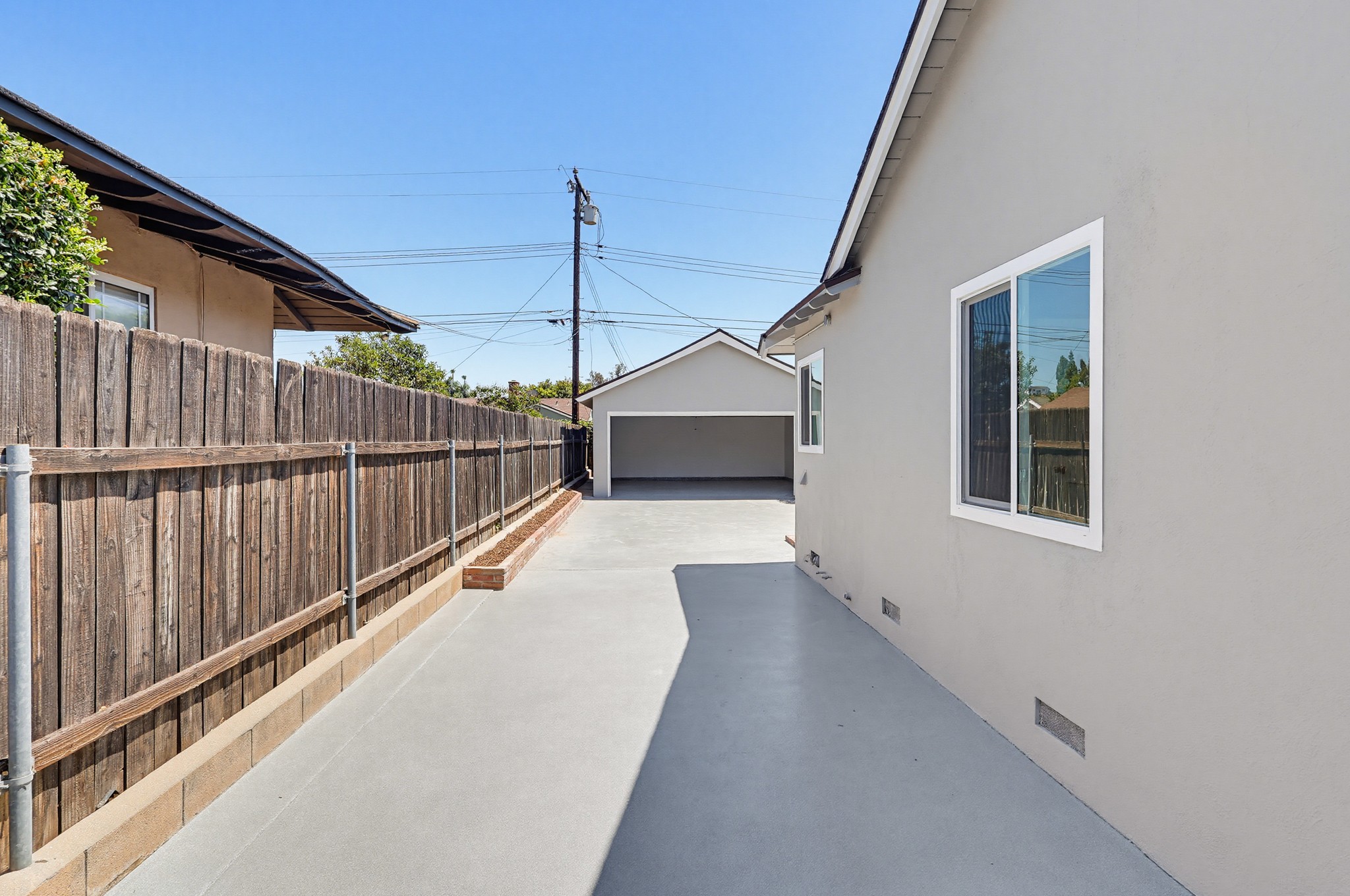 Virtual tour photo 104 of 130 for 1532 E Old Badillo St