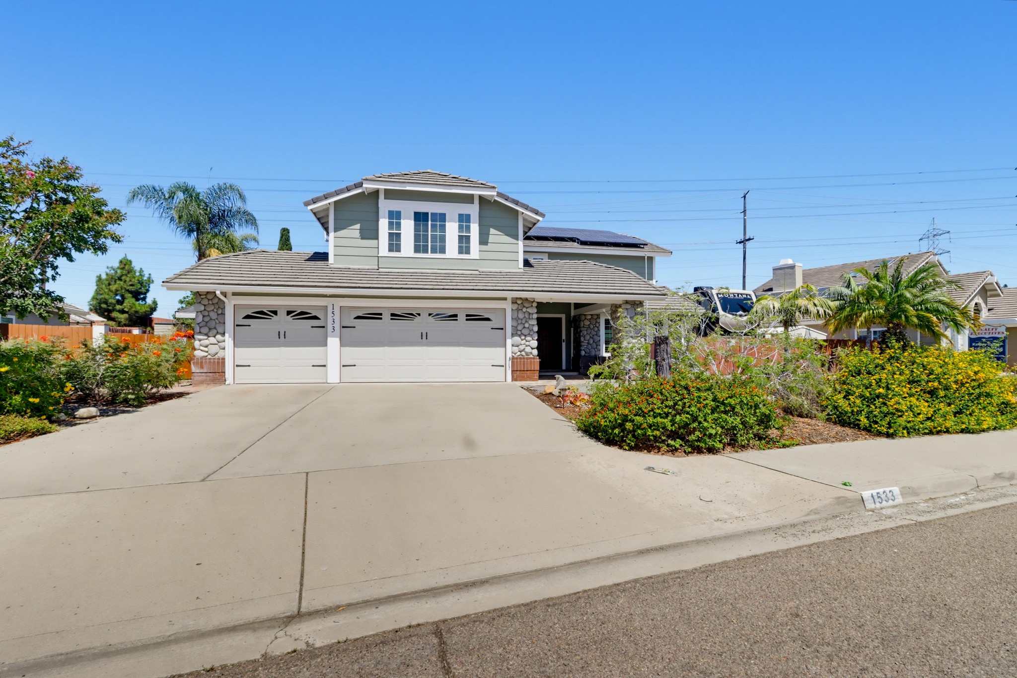 Virtual tour photo 1 of 104 for 1533 Via Hacienda