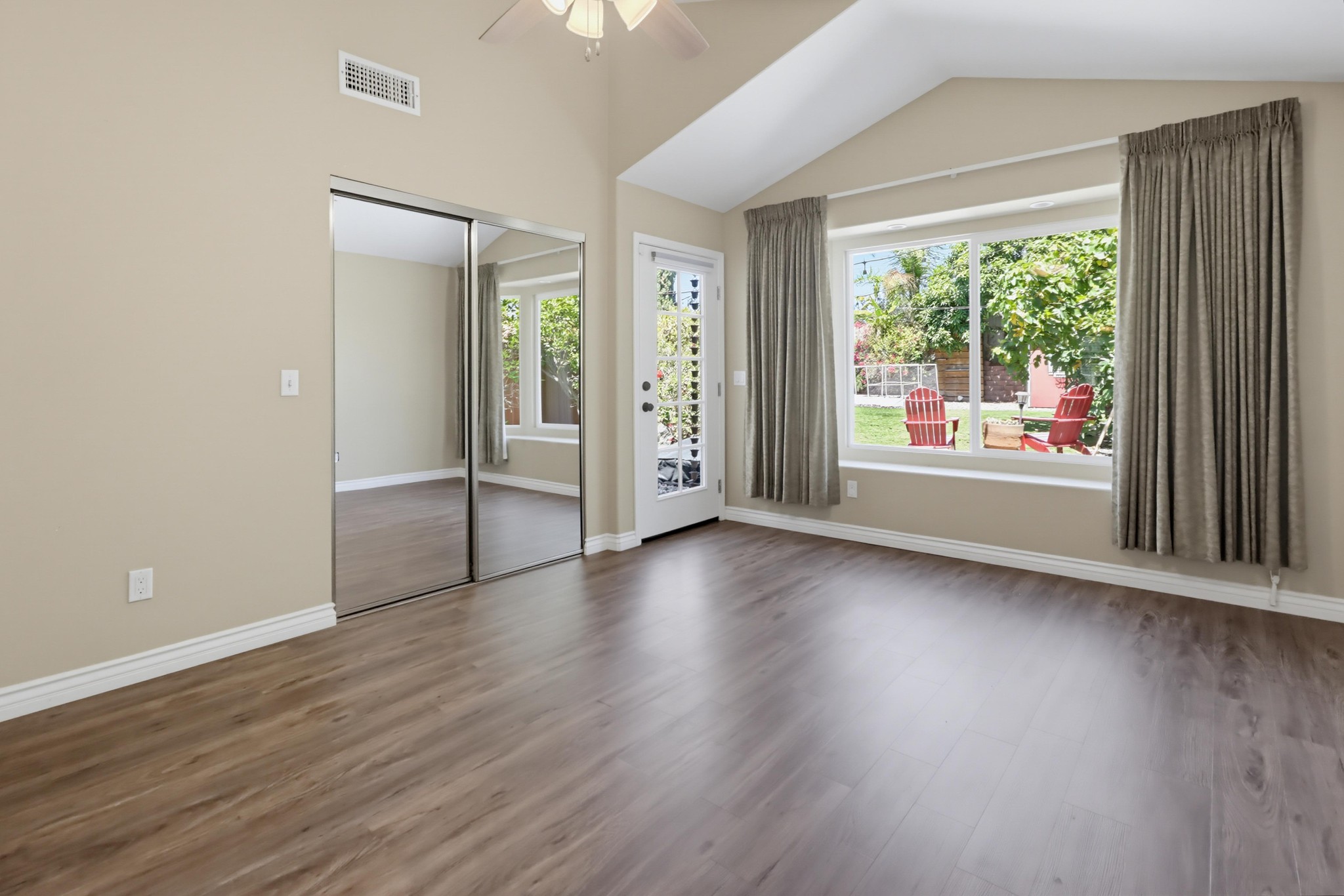 Virtual tour photo 31 of 104 for 1533 Via Hacienda