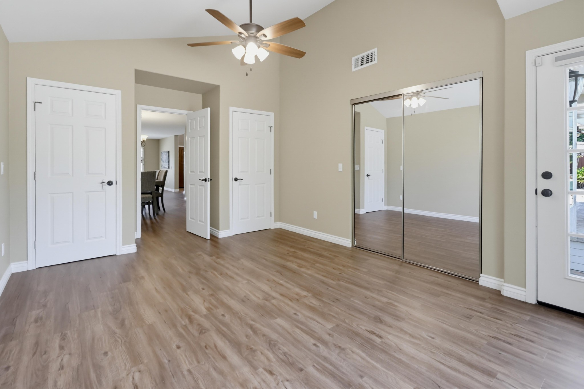 Virtual tour photo 32 of 104 for 1533 Via Hacienda