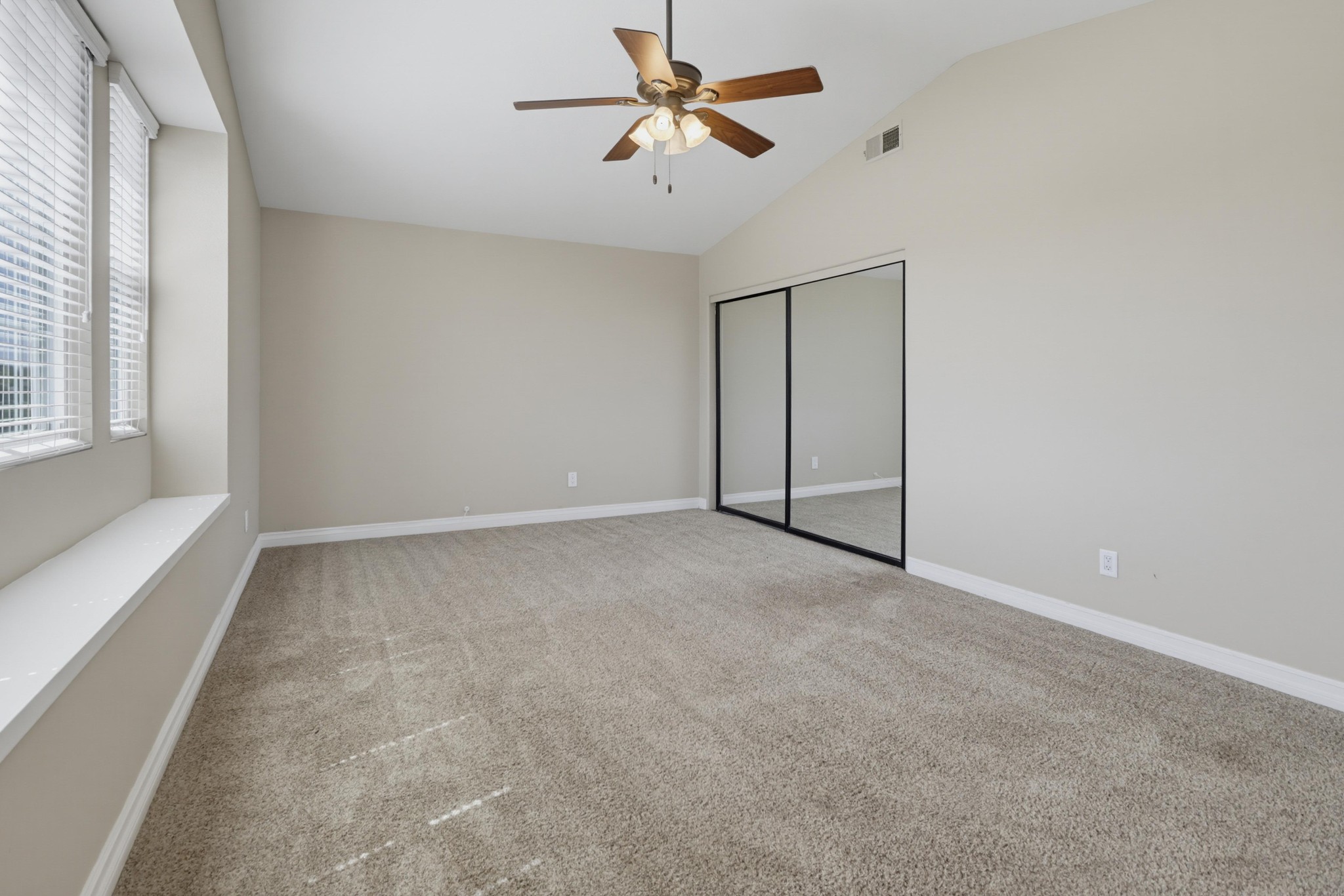 Virtual tour photo 54 of 104 for 1533 Via Hacienda