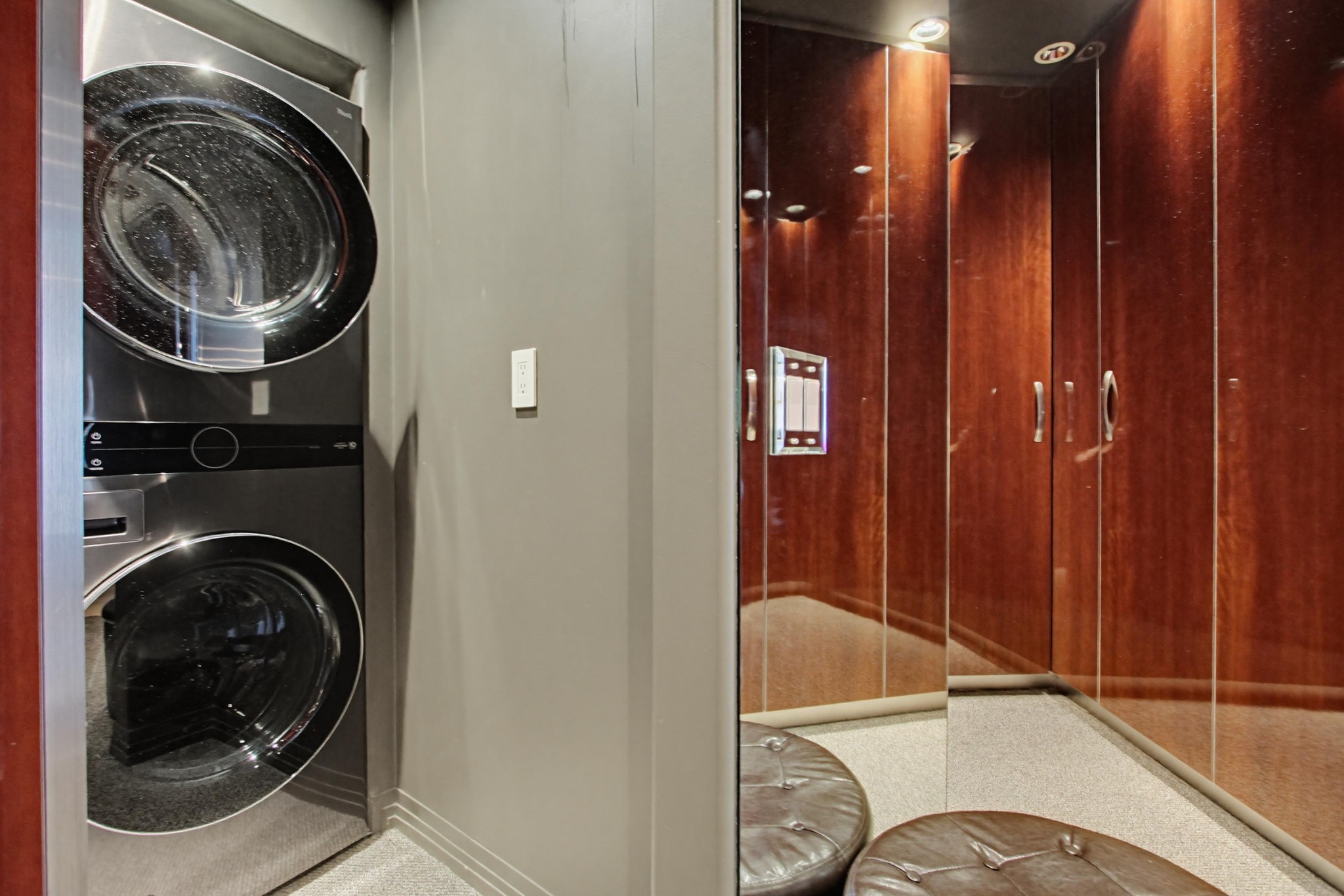 Virtual tour photo 40 of 98 for 1535 Loring St