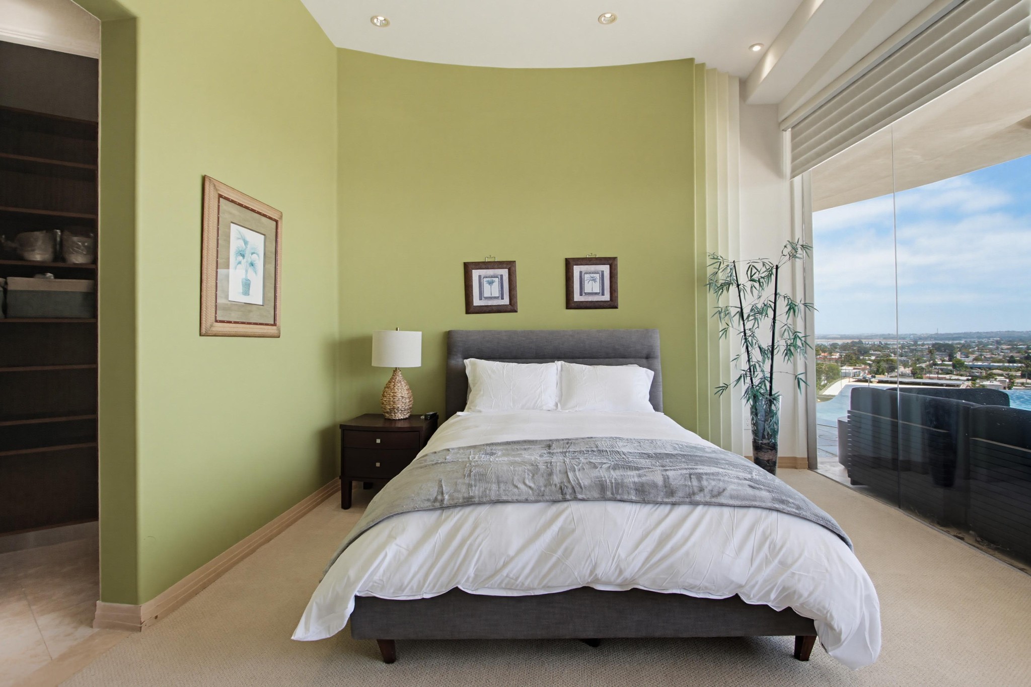 Virtual tour photo 56 of 98 for 1535 Loring St