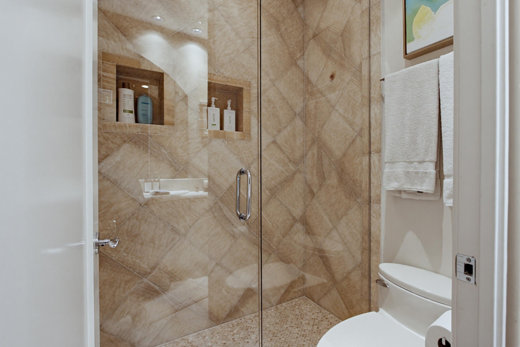 Virtual tour photo 63 of 98 for 1535 Loring St