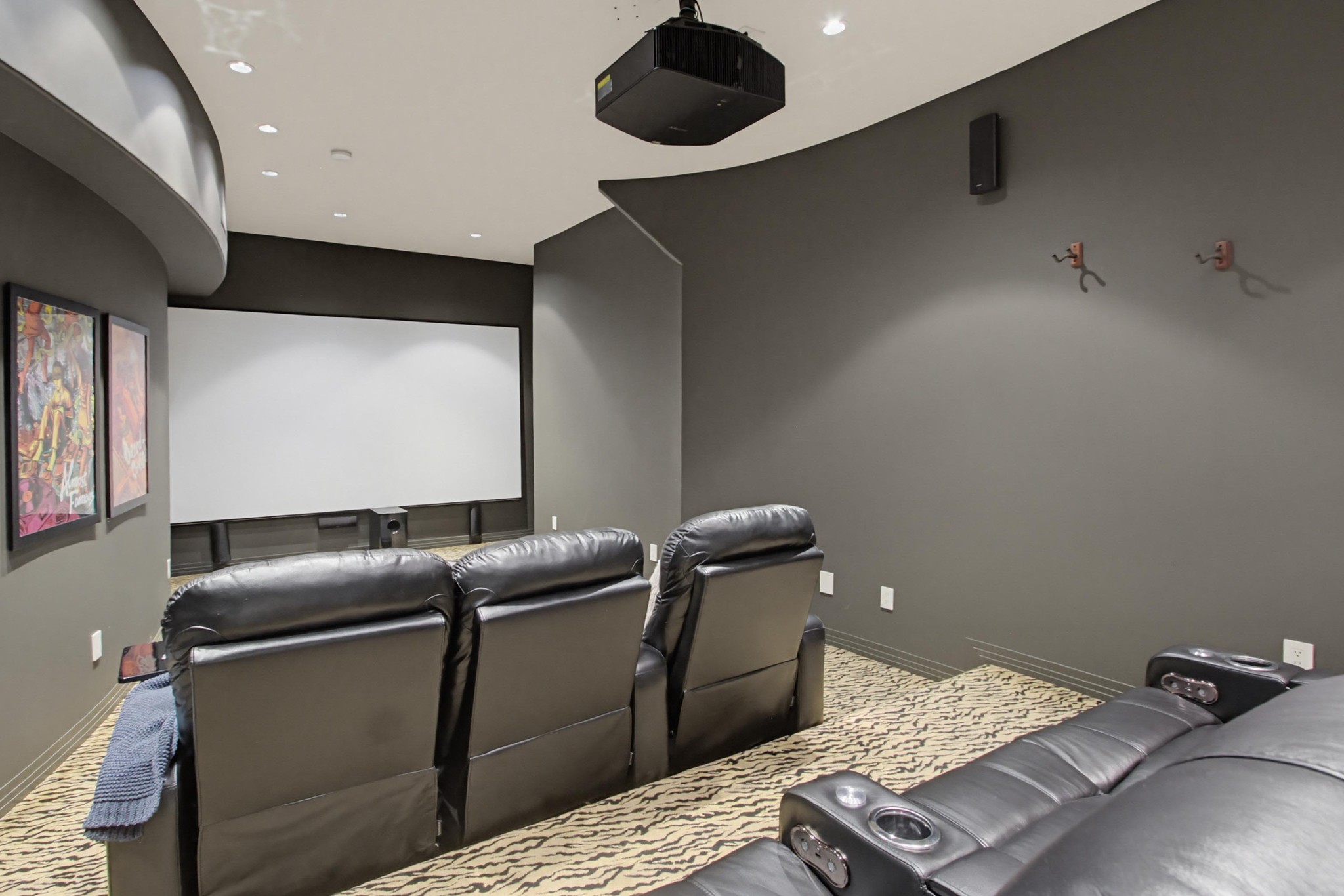 Virtual tour photo 73 of 98 for 1535 Loring St