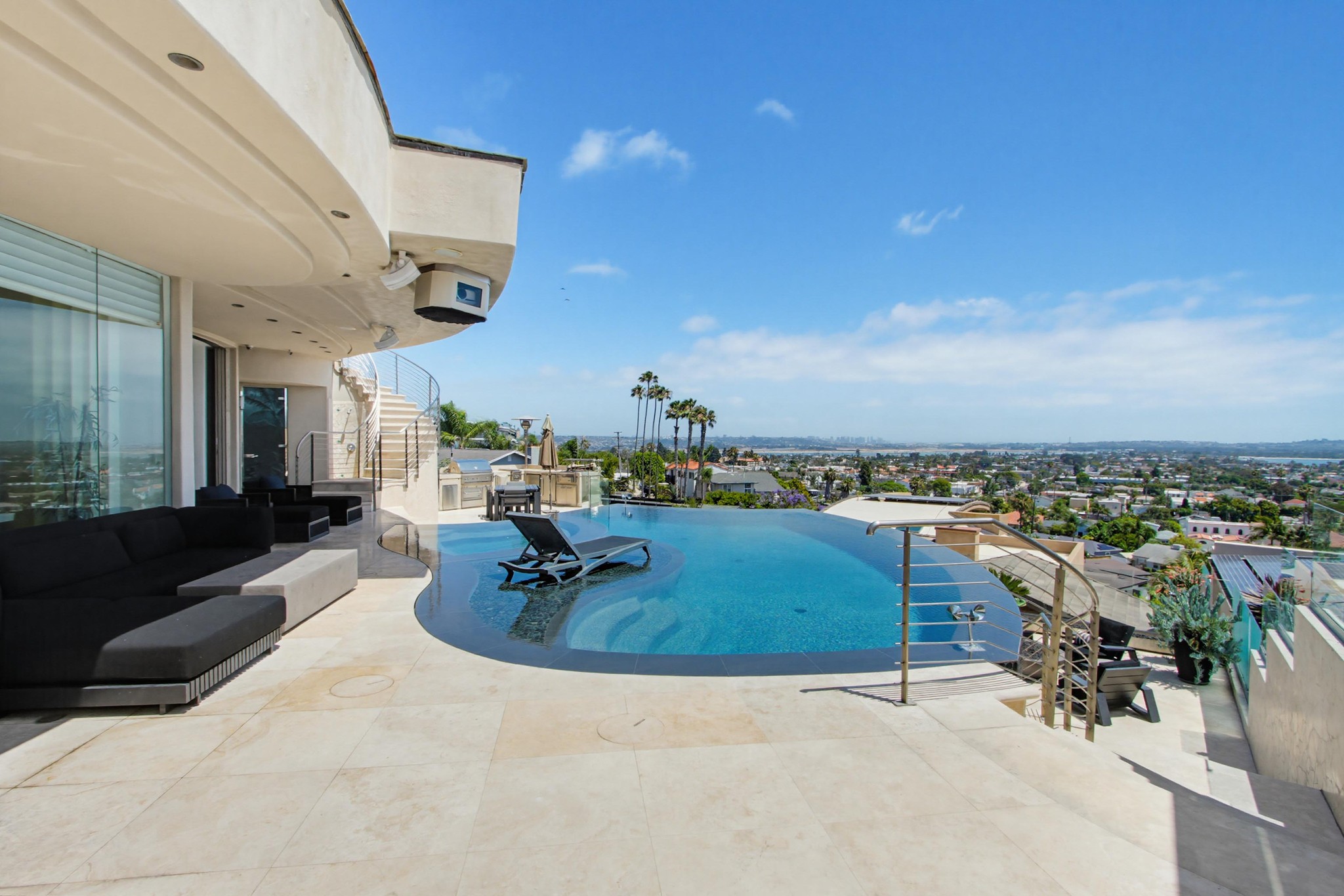 Virtual tour photo 85 of 98 for 1535 Loring St