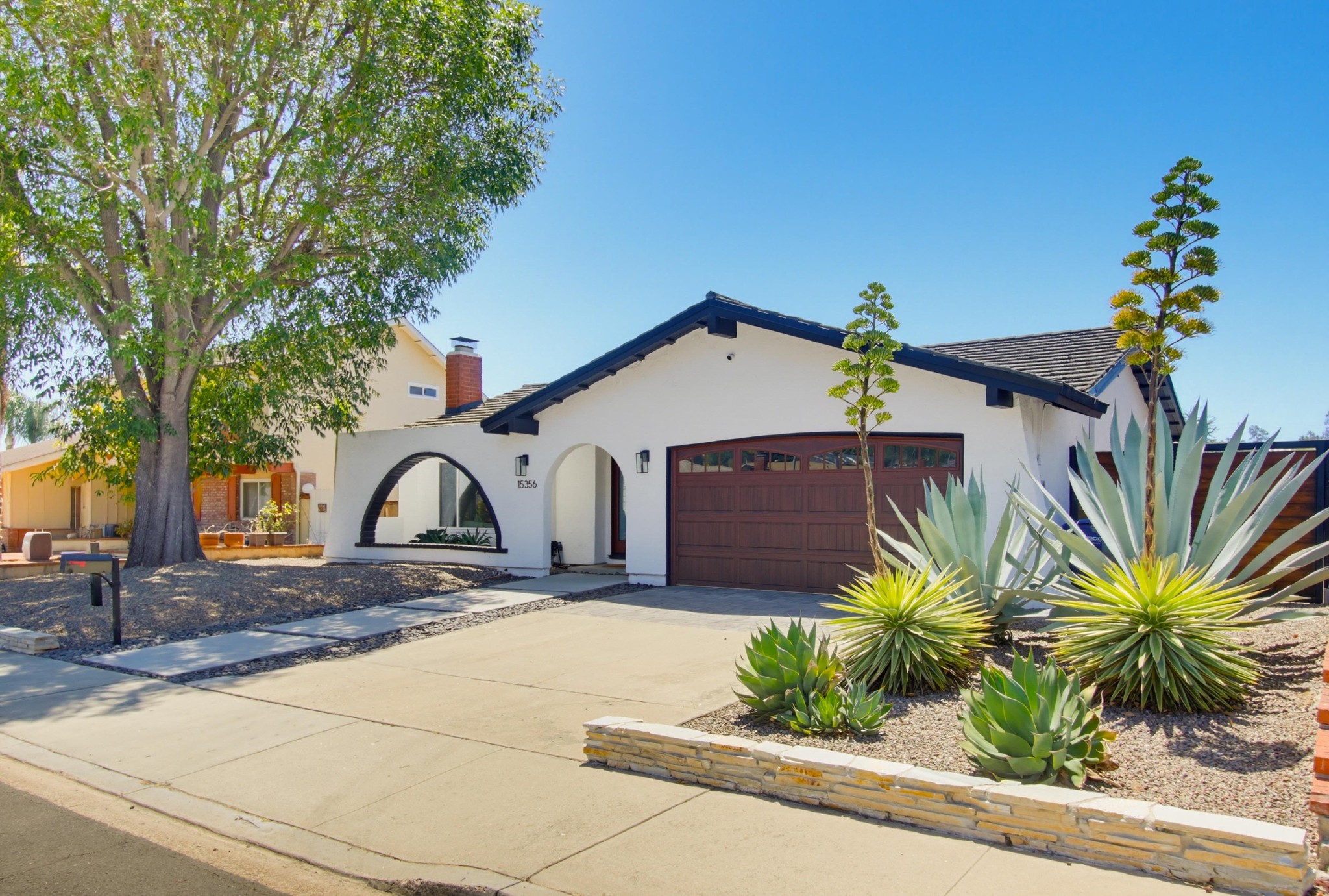 Virtual tour photo 4 of 49 for 15356 Via Sansal