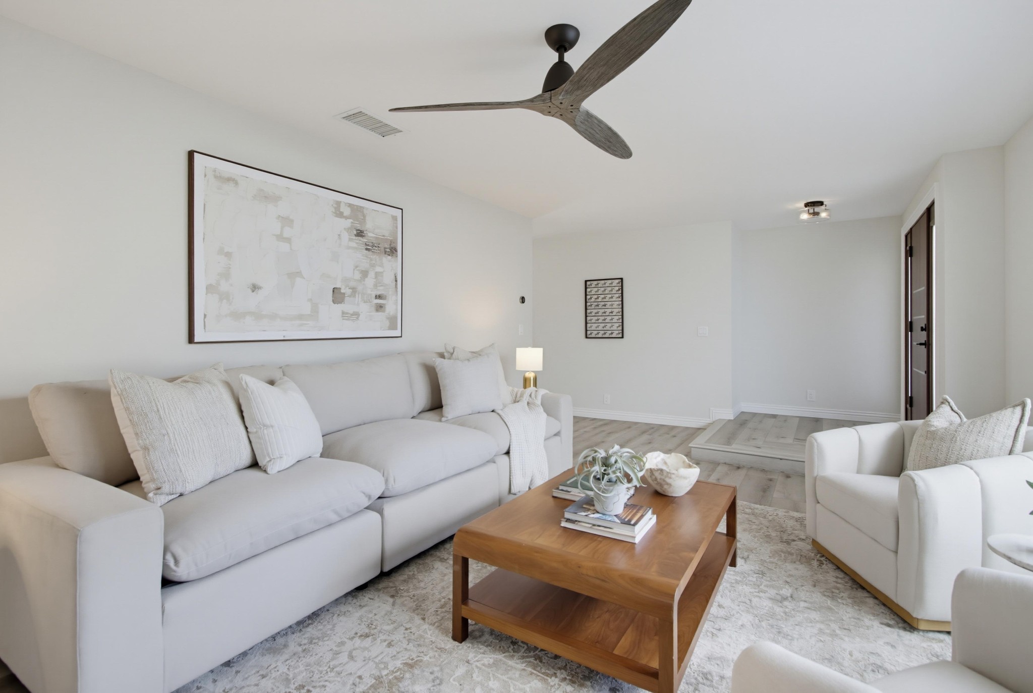 Virtual tour photo 10 of 49 for 15356 Via Sansal
