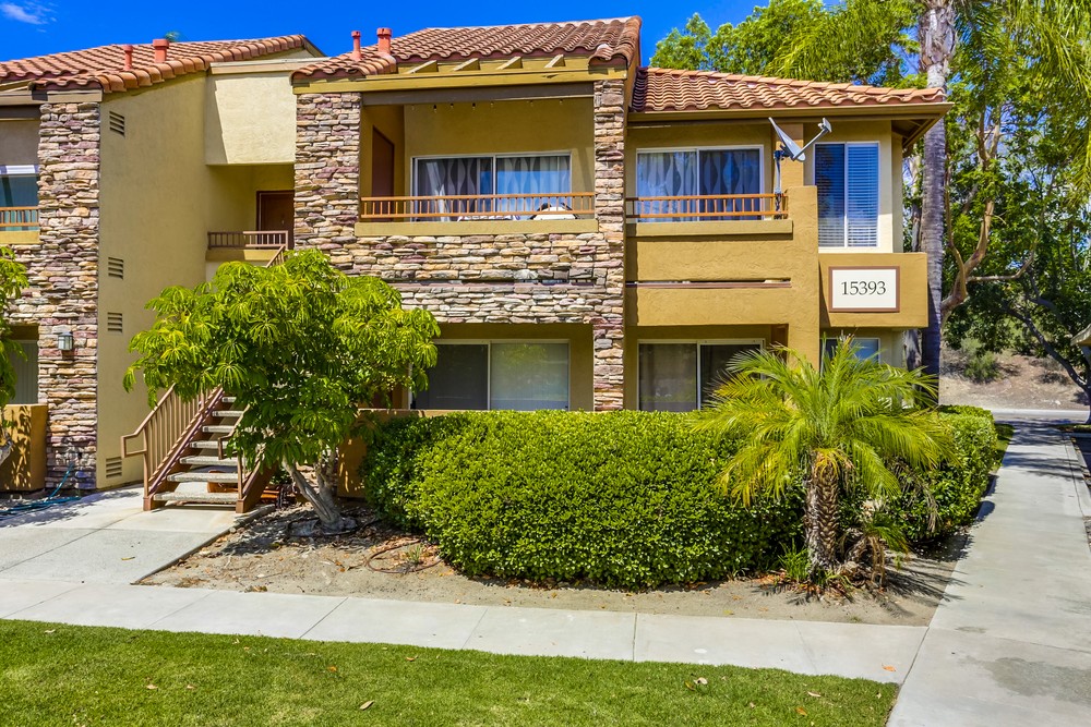 Virtual tour photo 3 of 30 for 15357 Maturin Dr