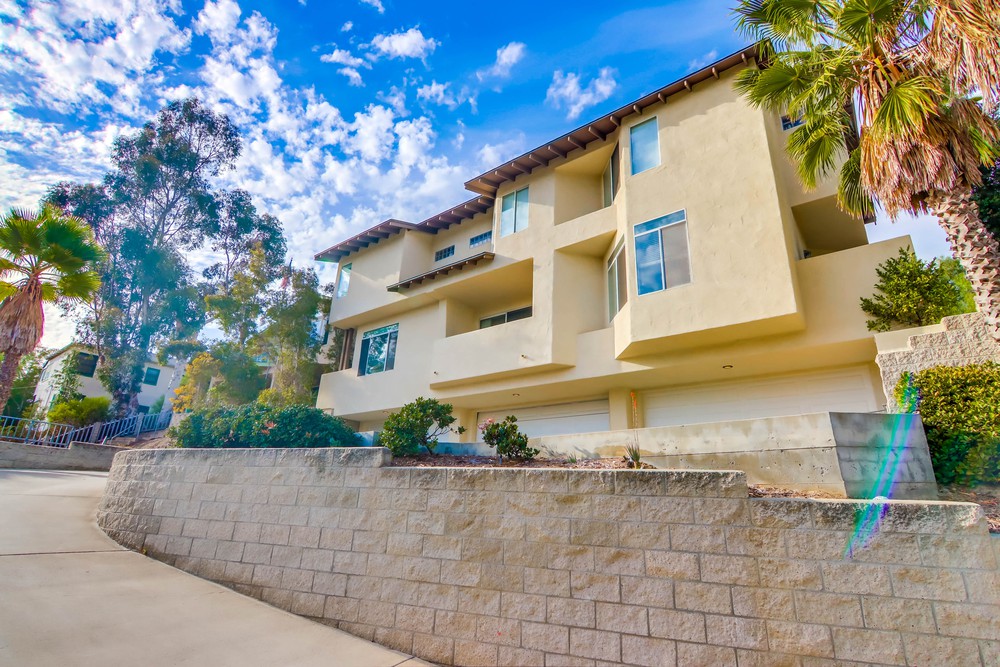 Virtual tour photo 4 of 48 for 1536 Glenwood Dr