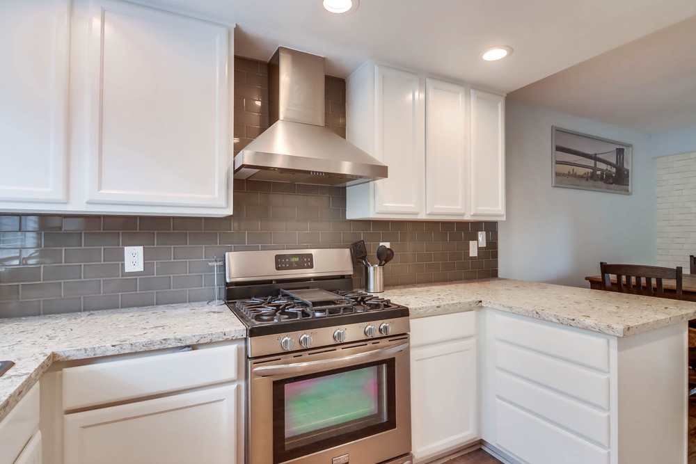 Virtual tour photo 22 of 48 for 1536 Glenwood Dr