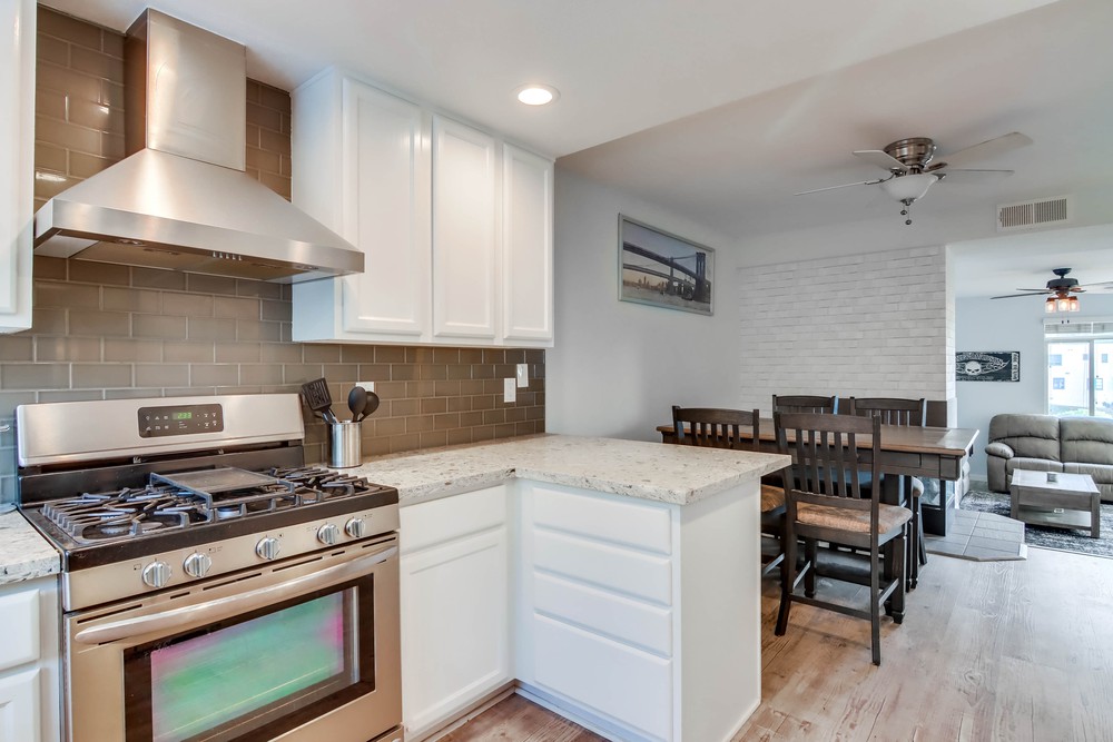 Virtual tour photo 23 of 48 for 1536 Glenwood Dr