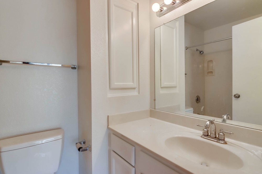 Virtual tour photo 35 of 48 for 1536 Glenwood Dr