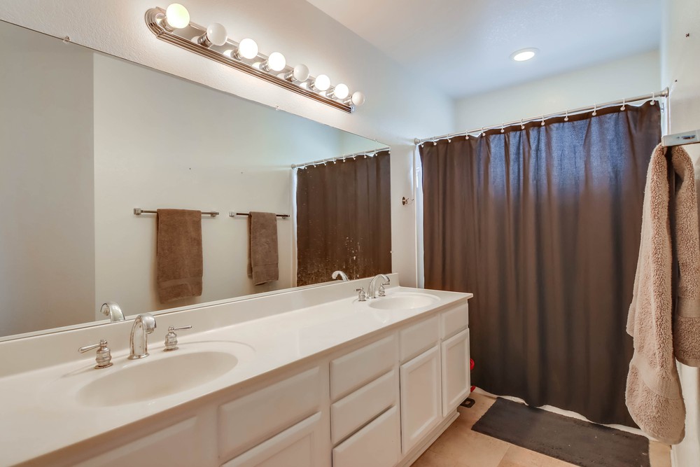 Virtual tour photo 42 of 48 for 1536 Glenwood Dr