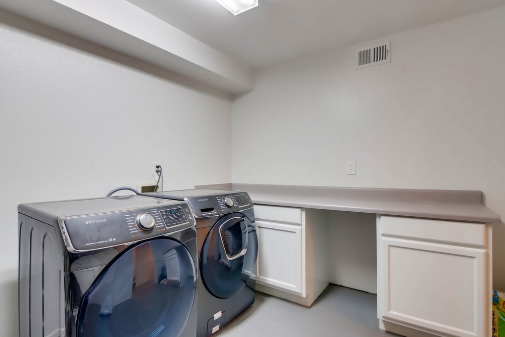 Virtual tour photo 47 of 48 for 1536 Glenwood Dr