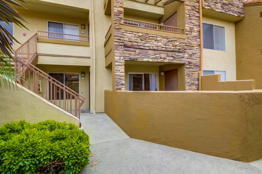 Virtual tour photo 1 of 38 for 15367 Maturin Dr #164
