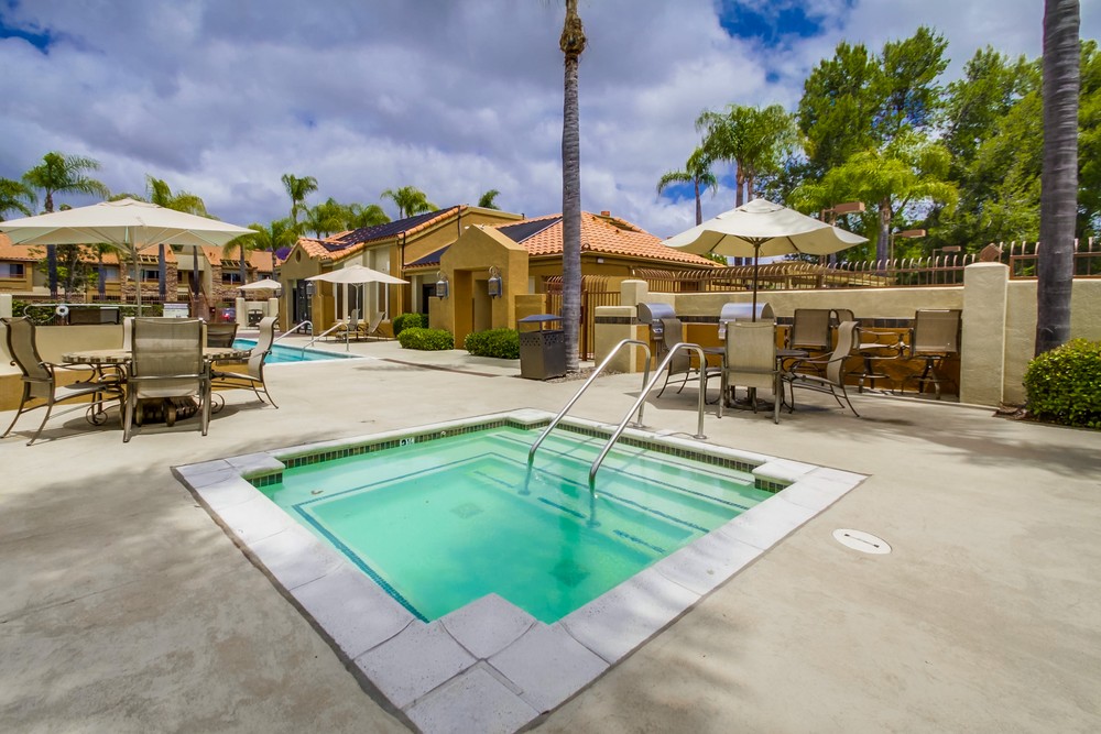 Virtual tour photo 33 of 38 for 15367 Maturin Dr #164