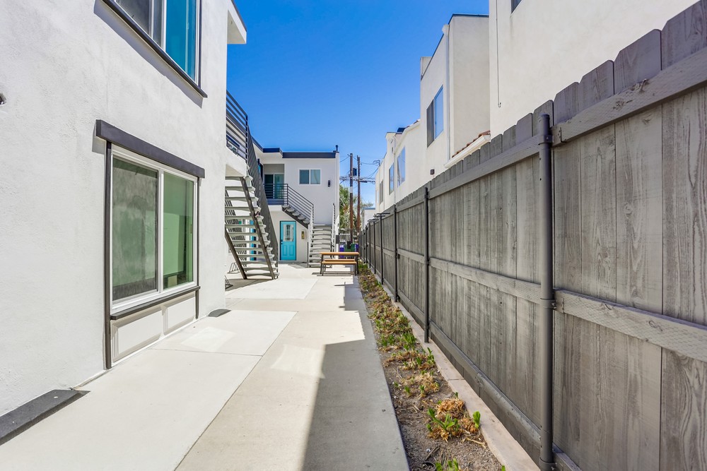 Virtual tour photo 5 of 28 for 1537 Missouri St #5
