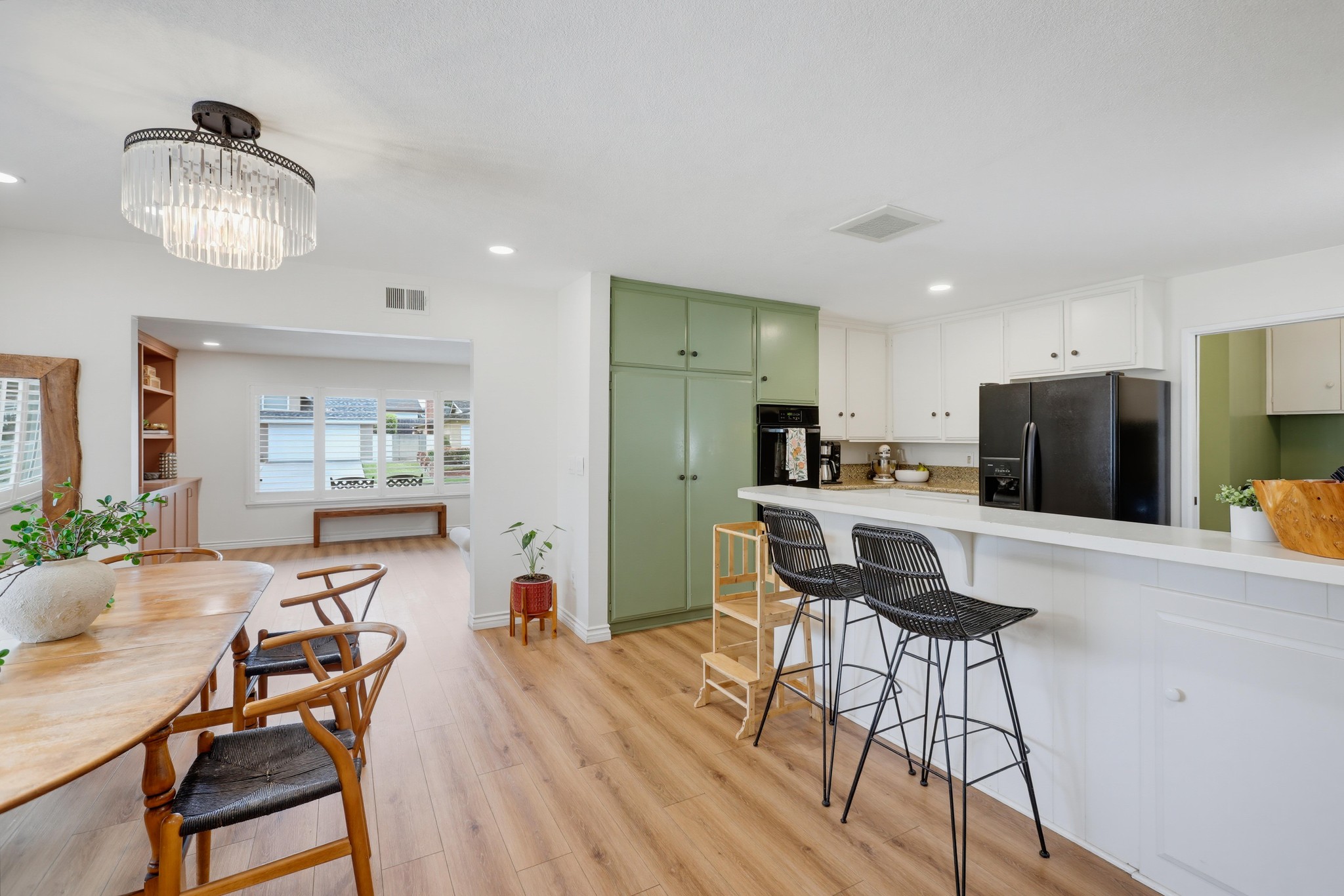 Virtual tour photo 16 of 65 for 1537 Yellowstone Ave